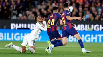 لجنة الحكام توضح مدى صحة قرار عدم احتساب ركلة جزاء لـ ريال مدريد أمام برشلونة